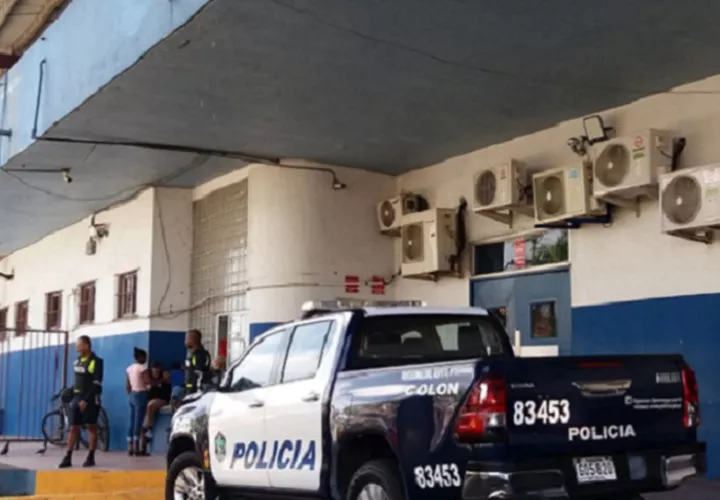 El hecho violento fue entre las calles 5 y 6 avenida Justo Arosemena en Colón. <Foto: Diómedes Sánchez. 