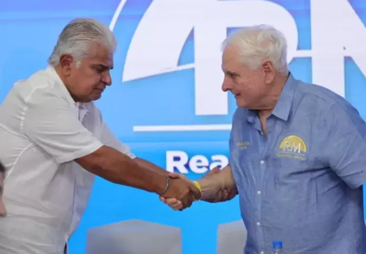 Ricardo Martinelli y José Raúl Mulino en campaña. 