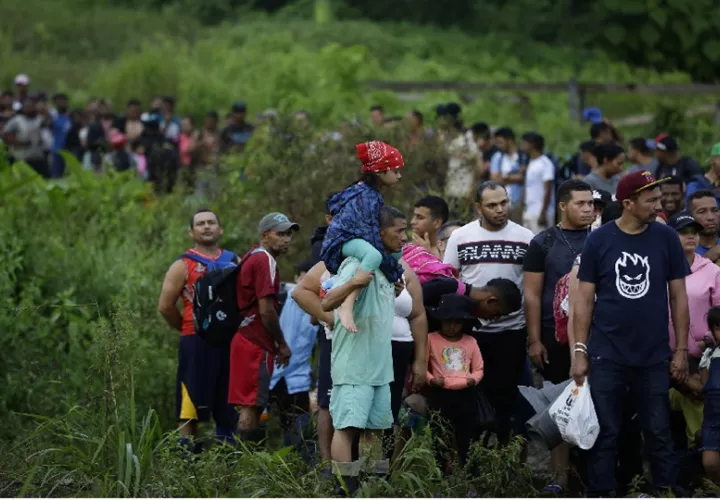 Más de 300.500 personas que han cruzado la selva este año son niños, niñas y adolescentes. Foto: EFE
