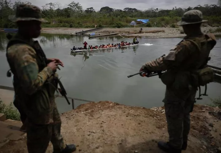 Del total de viajantes que han atravesado este año ese paso fronterizo, la mayoría (70%) es de nacionalidad venezolana. Foto: EFE