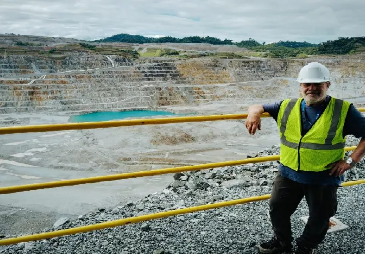 El Geólogo Martín Carotti,  desde hace más de 14 años, se dedica a comunicar sobre “minería bien hecha”  como una herramienta de desarrollo.