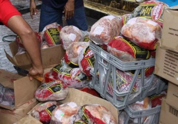 En las naviferias se ofrecerán productos nacionales e importados. Foto: Archivo.