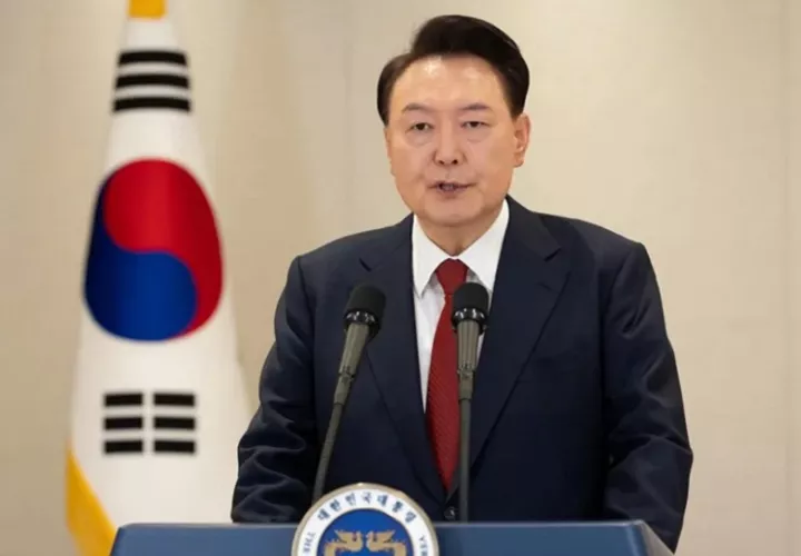 Una fotografía facilitada por la Oficina Presidencial de Corea del Sur muestra al presidente surcoreano, Yoon Suk Yeol. EFE