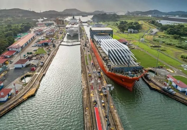 Canal de Panamá. 