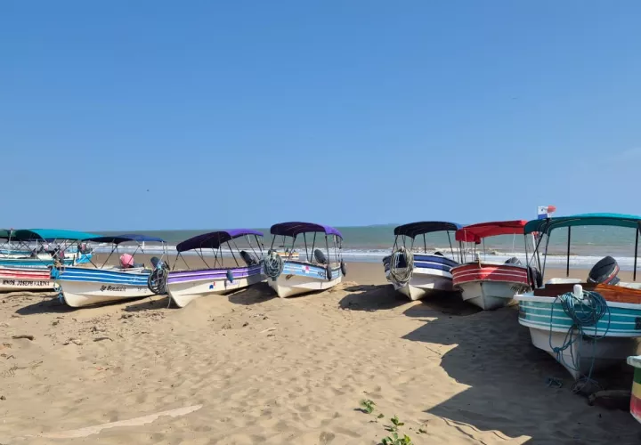 isla_iguana-lancha-playa.jpg