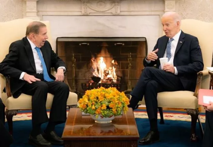 Edmundo González durante su encuentro con Joe Biden. 