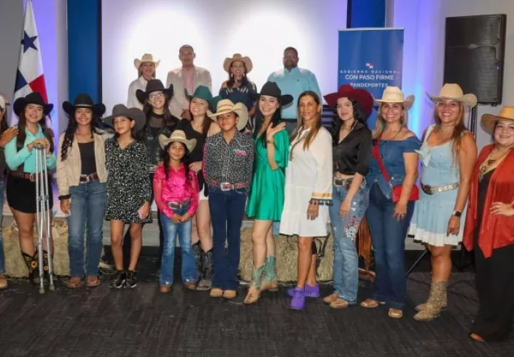 Las chicas se encuentran listas para competir en Veraguas. Foto: Cortesía