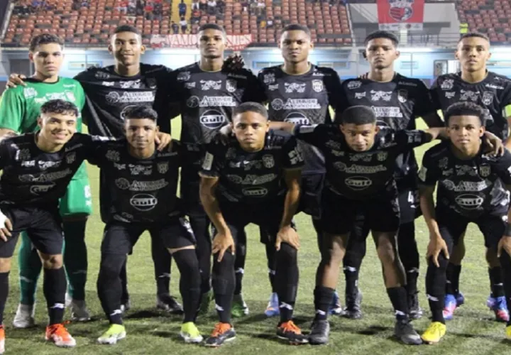 Equipo de CAI de La Chorrera de la Liga Prom. Foto: Cortesía