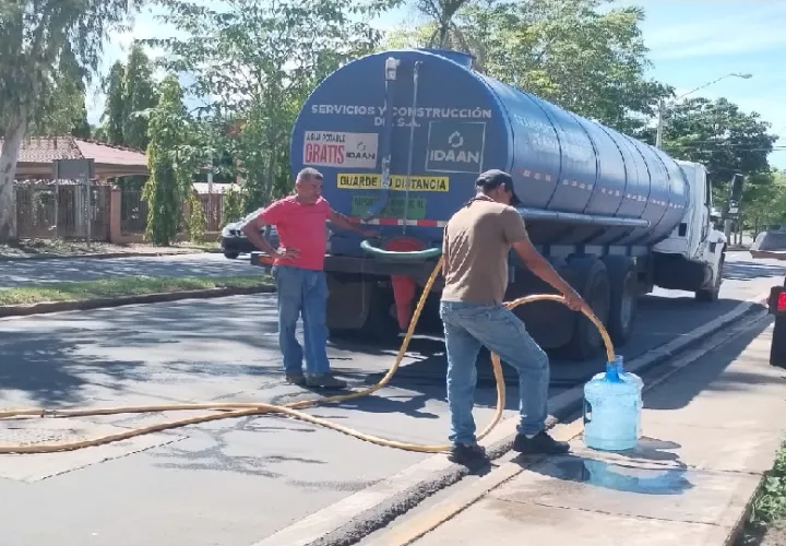 Se detalló que la planta potabilizadora, Roberto Reyna de Chitré operará al 50% mientras duren los trabajos de instalación. Foto. Thays Domínguez