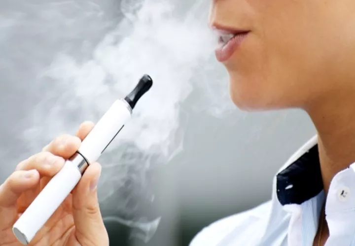 Prohíben uso y venta de cigarrillos electrónicos a menores de edad. Foto: Cortesía.