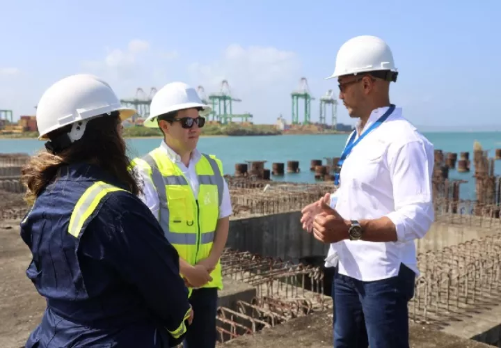 En la fiscalización, se inspeccionaron los servicios de transporte marítimo, el suministro de agua y combustible. Foto. Cortesía  AMP