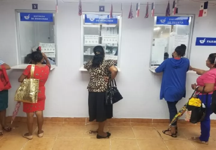 Los asegurados exigen un mejor trado y sobre todo medicamentos. Foto. Diomedes Sánchez