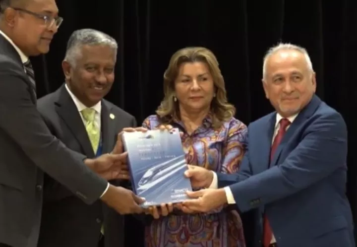  Lanzamiento de la Estrategia Comité Pro Tren Panamá.