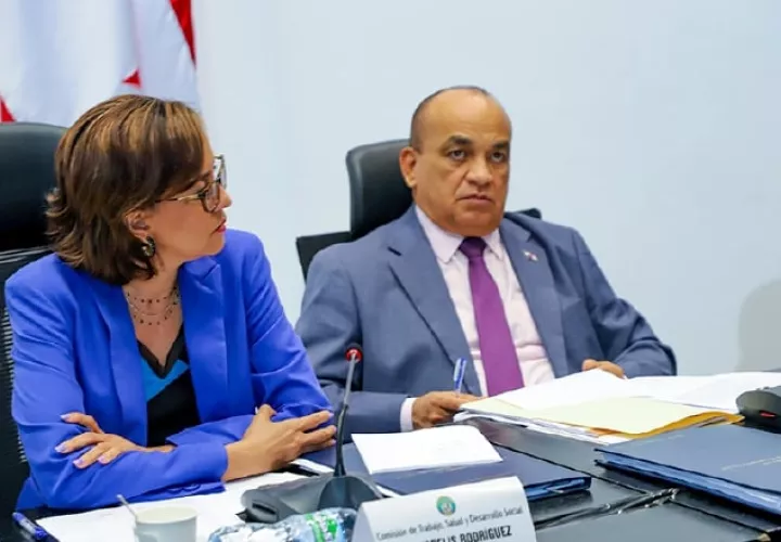 Yarelis Rodríguez (vicepresidenta) y Alaín Cedeño (presidente). Foto: Cortesía