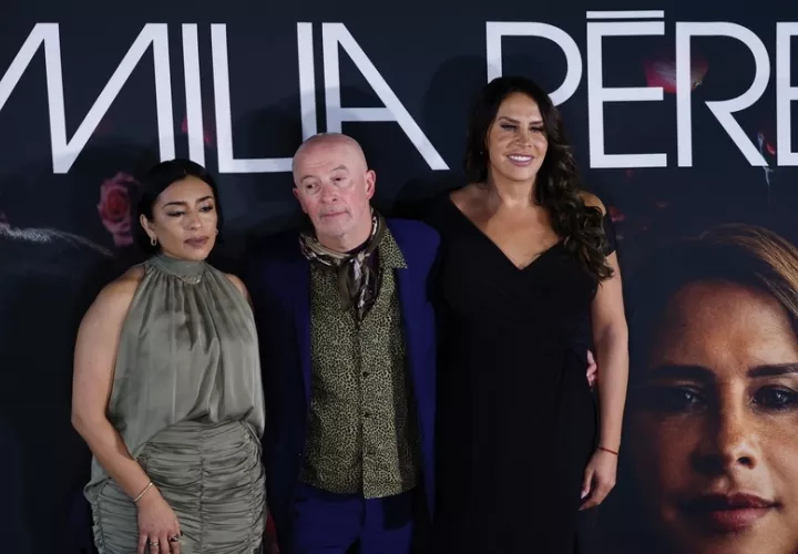 El director y actrices del filme Emilia Pérez. Foto: EFE