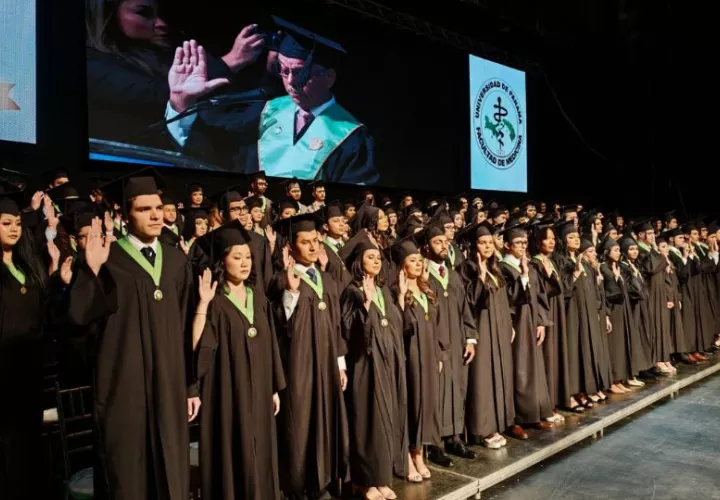 Graduación de la Facultad de Medicina de la Universidad de Panamá. Foto: Cortesía