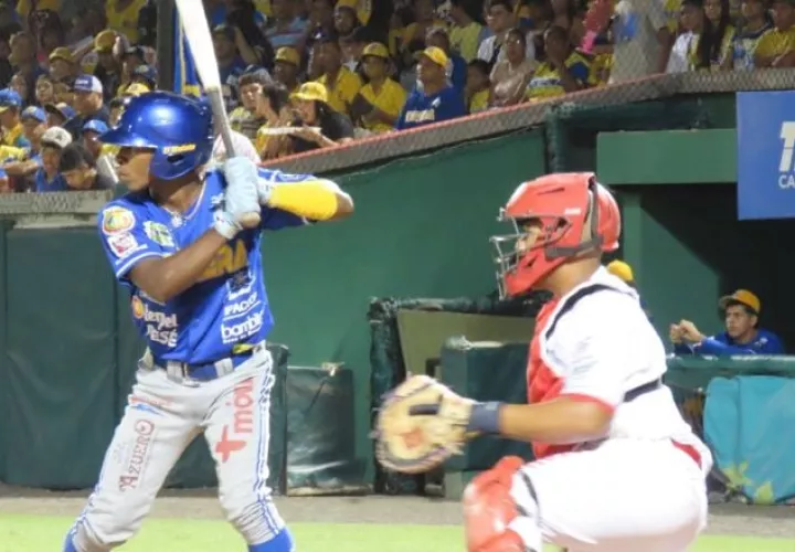 Coclé tiene ventaja ante Herrera en la serie semifinal. Foto: Fedebeis