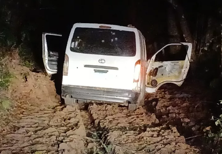 La droga era transportada enun auto tipo panel. Foto. Thays Domínguez