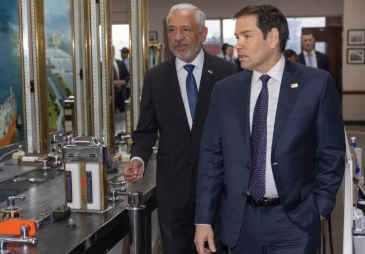 El administrador del Canal, Ricaurte Vásquez, junto al secretario de Estado de Estados Unidos, Marco Rubio. Foto: Cortesía