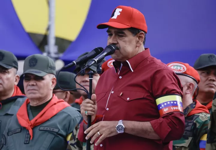 El líder chavista Nicolás Maduro habla durante el homenaje a Hugo Chávez. Foto: EFE