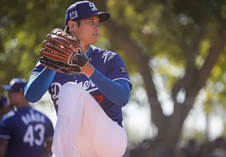 El japonés Shohei Ohtani se entrena para volver a lanzar en la carpa grande. Foto: @Dodgers