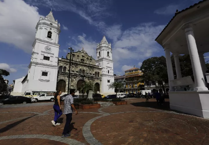 En el primer semestre de 2024, Panamá atrajo 1.610 millones de dólares en IED. Foto: EFE/Carlos Lemos