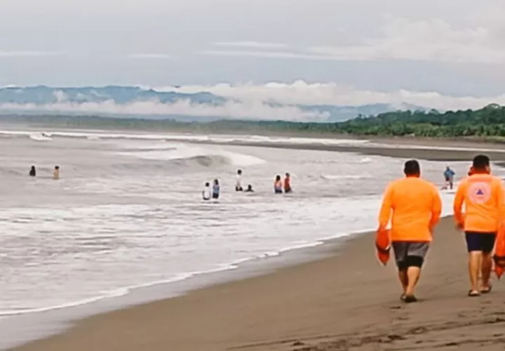 En ciertas playas hay presencia del Sinaproc. Foto: Cortesía