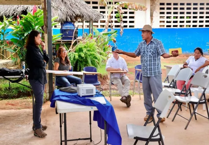 Hasta la fecha, se han realizado alrededor de 60 reuniones comunitarias para explicar el proyecto y su importancia.  Foto: Cortesía