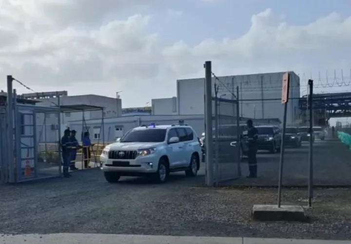 Fueres medidas de seguridad a la llegada de Marco Rubio a su llegada al la empresa AES.