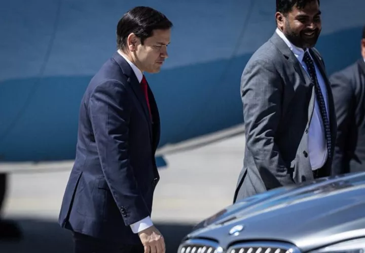 El secretario de Estado de los Estados Unidos, Marco Rubio, llega a la sede de la Fuerza Aérea de Guatemala. EFE