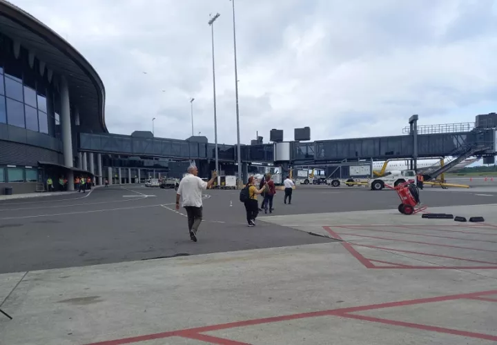 Pista de la Terminal 2 del aeropuerto internacional que se viene utilizando desde mediados de 2022. Foto: Archivo