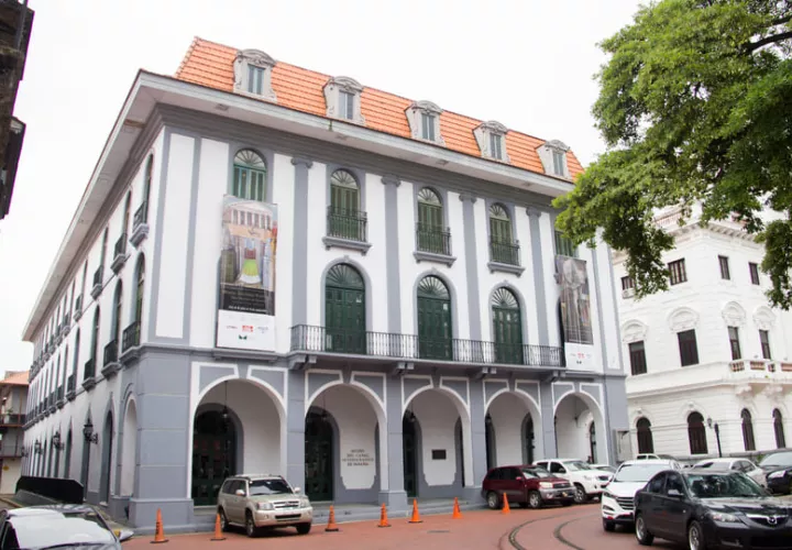 La última semana para poder visitar la exhibición "Bombas no detonadas".