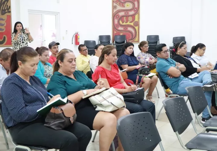 Unos 47 47 jueces de paz, reforzaron sus conocimientos en materia de pensión Alimenticia. Foto. Thays Domínguez