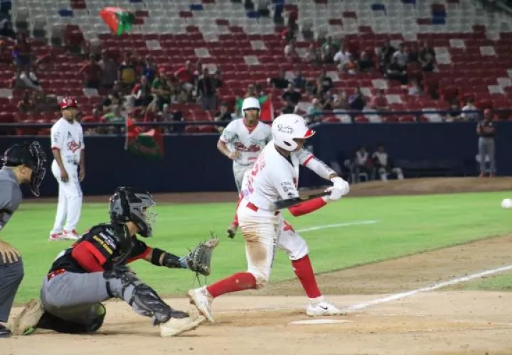 Coclé es el campeón del béisbol juvenil 2025. Foto: Fedebeis