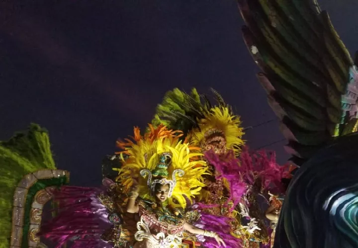 La reina del Carnaval  Alegoría 2025 de Colón Georgina Ross participó de esta actividad. Foto. Diómedes Sánchez