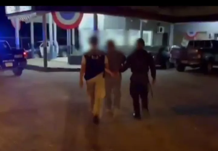 Momento de la aprehensión. Foto: Video de la Policía Nacional