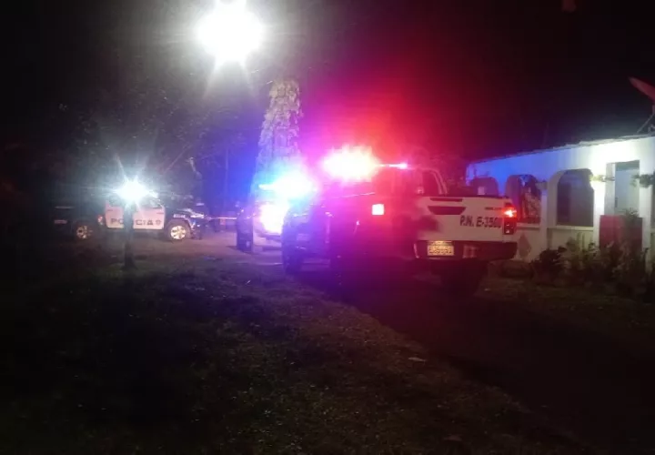 El joven herido fue trasladado al cuarto de urgencias de la Policlínica Don Laurencio Jaén Ocaña en el corregimiento de Sabanitas, donde se determinó su deceso. Foto. Diiómedes Sánchez