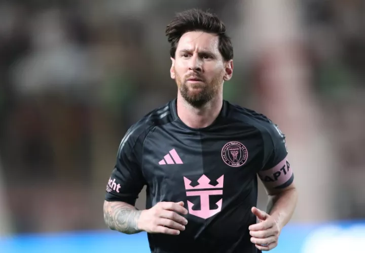  Messi será baja para los próximos partidos que la selección de Argentina disputará contra Uruguay y Brasil, correspondientes a las eliminatorias sudamericanas del Mundial 2026.
