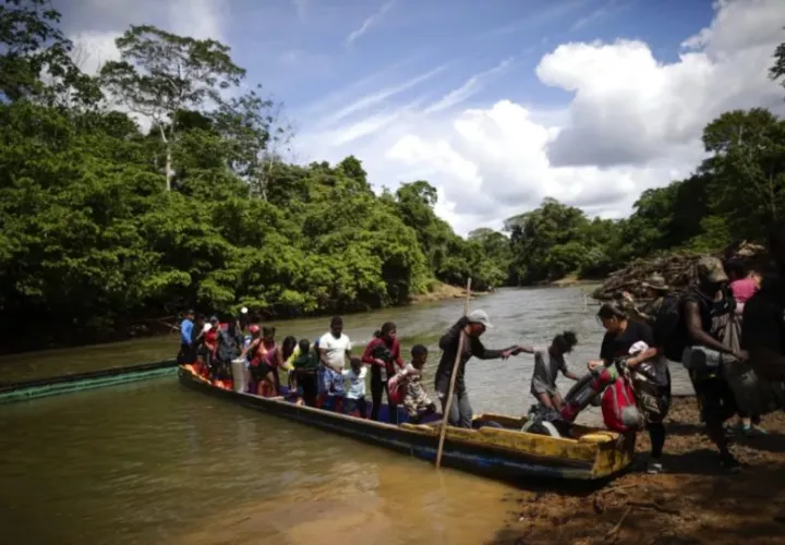 Migración por la selva del Darién. Foto: EFE