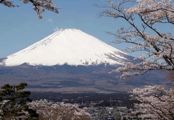 El Monte Fuji, el pico más alto de Japón, en una fotografía de archivo. Foto: EFE