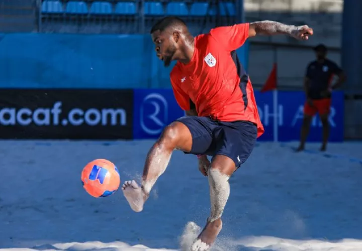 Alfonso Maquensi, jugador de Panamá de Fútbol Playa. Foto: FPF