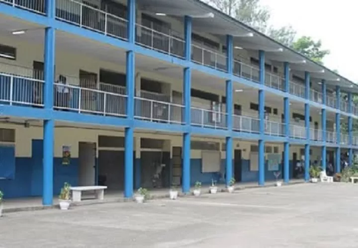 La comunidad educativa del colegio tiene años peleando por una nueva infraestructura. Foto: Redes Sociales