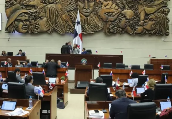 Pleno Legislativo. Foto: Instagram / @asambleapma