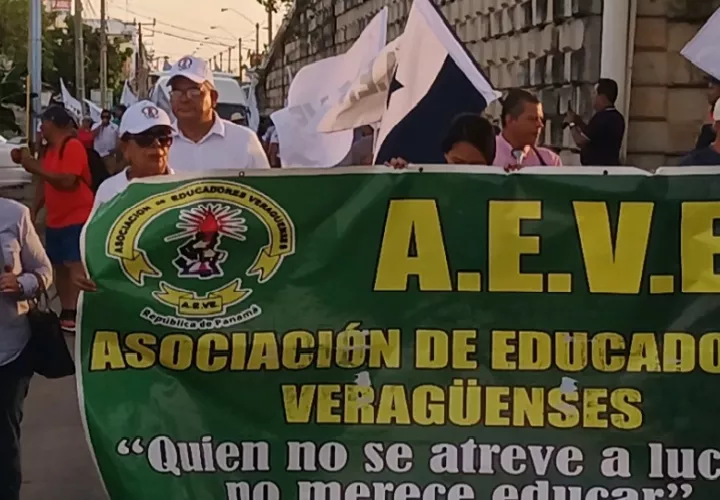 Los diversos gremios se reunieron para tomar nuevas medidas de protestas. Foto. Melquíades Vásquez