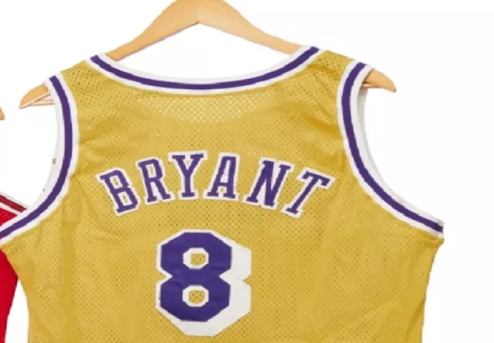 Camiseta de Kobe Bryant. Foto:EFE