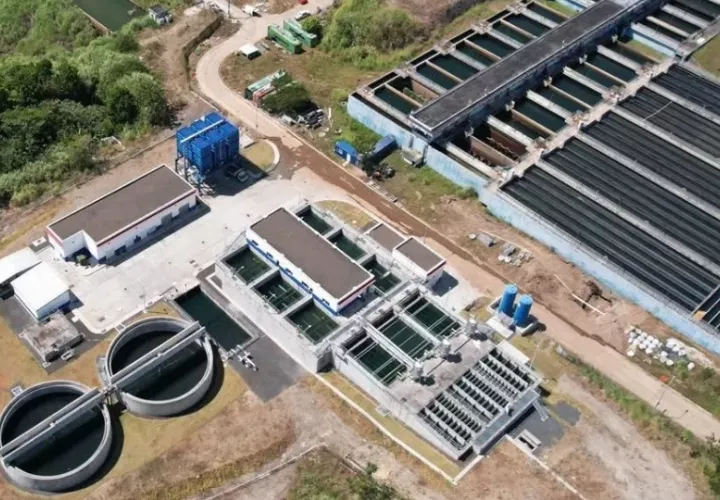 La potabilizadora de Chilibre produce 230 millones de galones de agua potable. Foto: Instagram / @idaanpanama