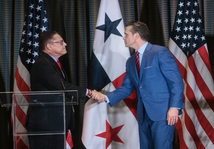 El ministro de Seguridad, Frank Abrego, junto al secretario de Defensa de EE.UU., Pete Hegseth,. Foto: Cortesía