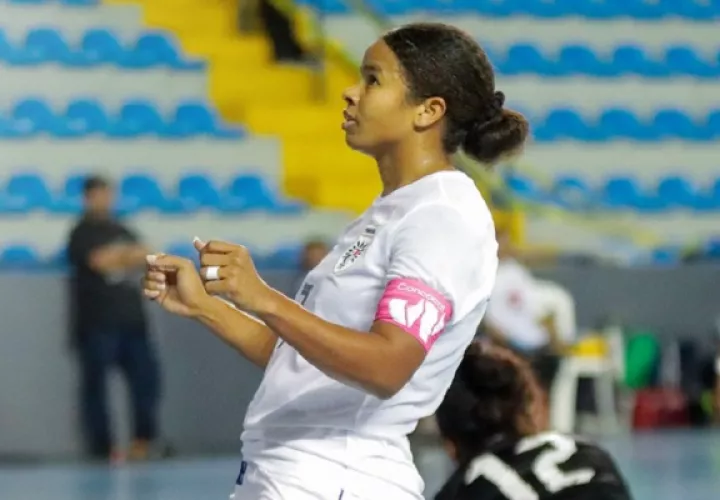 Kenia Rangel anotó dos goles para Panamá. Foto:FPF