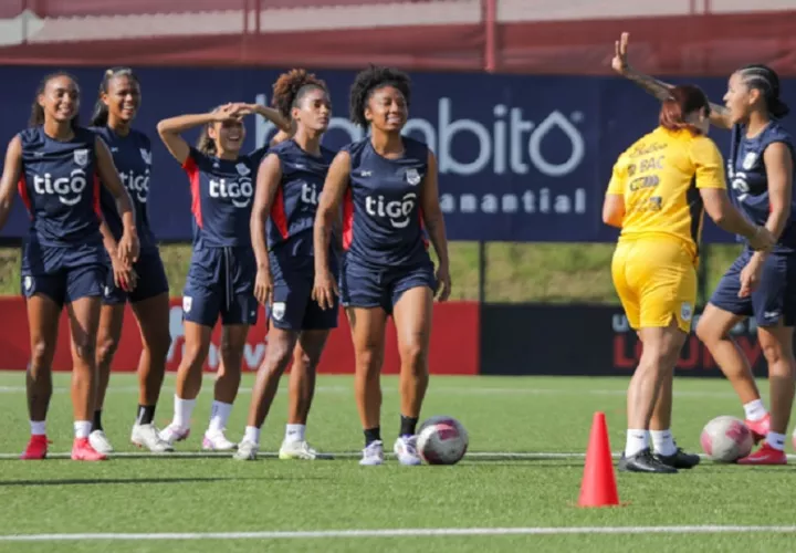 Jugadoras de Panamá durante los entrenamientos. Foto: FPF