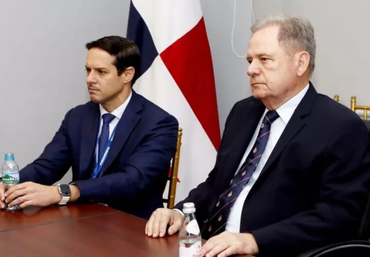 La Secretaría del Ferrocarril de Panamá se reunió con la Embajada del Reino Unido. Foto: Cortesía
